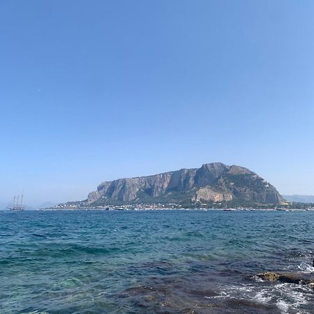 فيلا Casa Giorgia Mondello باليرمو المظهر الخارجي الصورة