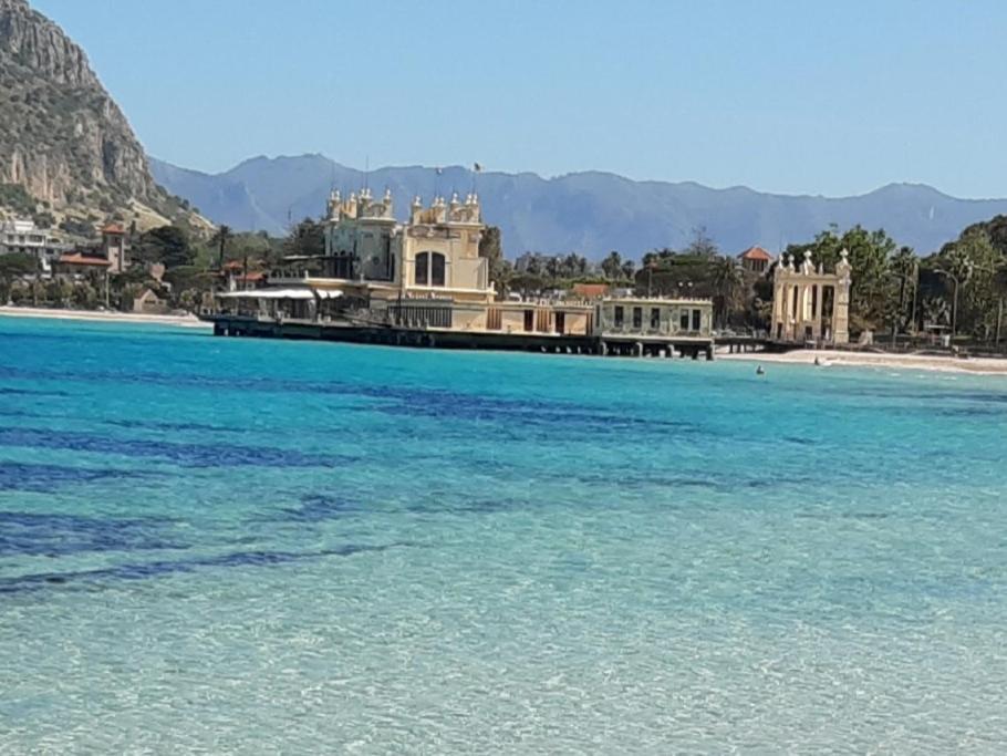 فيلا Casa Giorgia Mondello باليرمو المظهر الخارجي الصورة